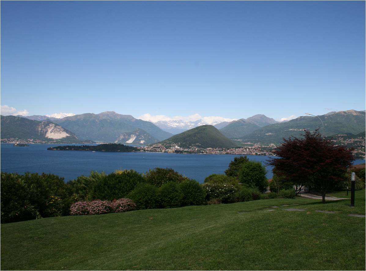 VILLA SUL LAGO MAGGIORE