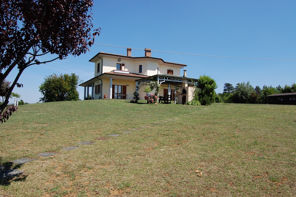 VILLA INDIPENDENTE RIVERGARO