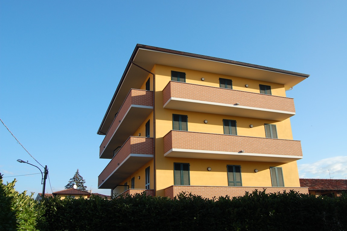 VENDESI APPARTAMENTO CENTRO CASTEL SAN GIOVANNI