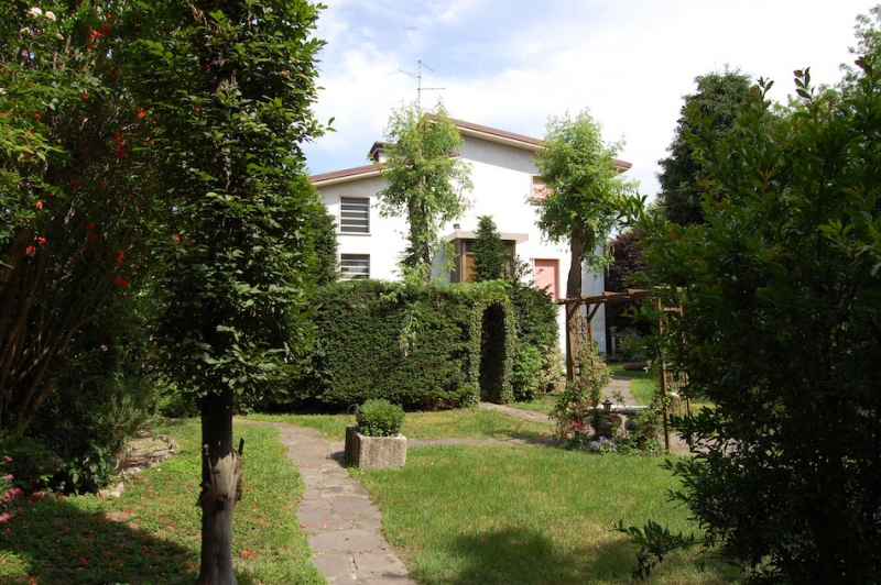 VILLA INDIPENDENTE PIACENZA