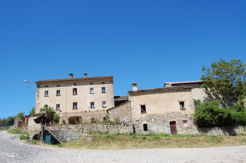 RUSTIC HOUSING ABOVE THE FALLS