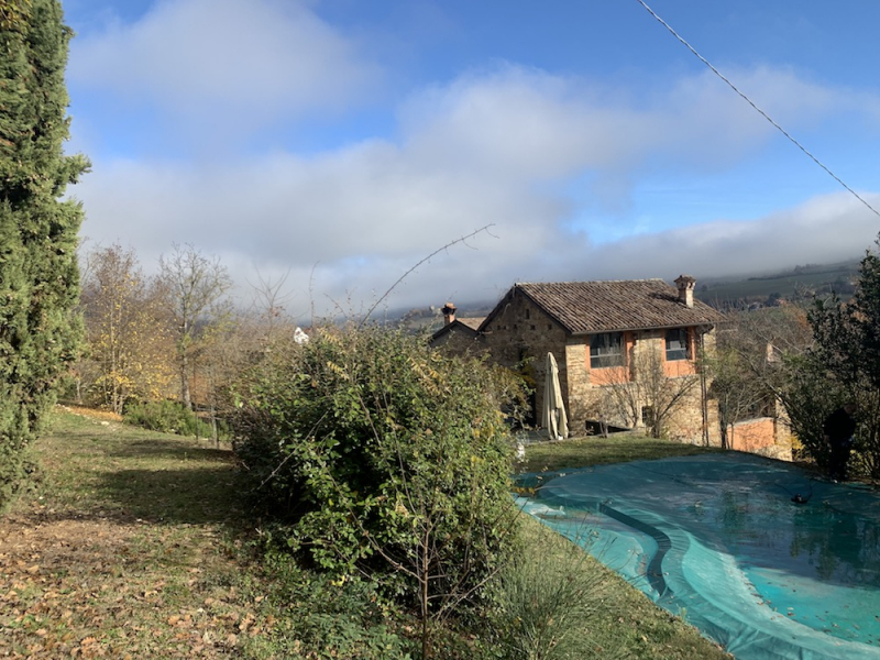 CASALE IN SASSO A TRAVO