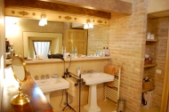 CASALE RISTRUTTURATO REZZANELLO