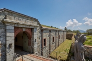 FORTEZZA A 1100 METRI SUL MAR LIGURE