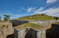 FORTEZZA A 1100 METRI SUL MAR LIGURE