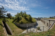 FORTEZZA A 1100 METRI SUL MAR LIGURE