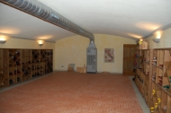 CASALE IN SASSO CON DEPENDANCE E PISCINA