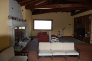 CASALE IN SASSO CON DEPENDANCE E PISCINA