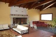 CASALE IN SASSO CON DEPENDANCE E PISCINA