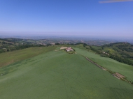 FARM ON THE HILLS OF PIACENZA