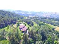 VILLA CON PISCINA A REZZANELLO