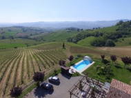 CASALE INDIPENDENTE CON PISCINA