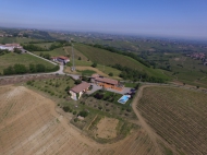 CASALE INDIPENDENTE CON PISCINA