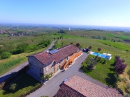 CASALE INDIPENDENTE CON PISCINA
