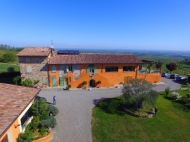 CASALE INDIPENDENTE CON PISCINA