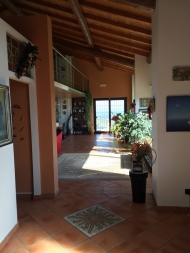 CASALE INDIPENDENTE CON PISCINA