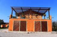 CASALE INDIPENDENTE CON PISCINA
