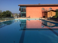 COMPLESSO IMMOBILIARE CON MANEGGIO E CLUB HOUSE