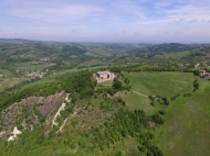 CASTELLO DEL XII SECOLO COMPLETAMENTE RESTAURATO