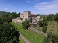 CASTELLO DEL XII SECOLO COMPLETAMENTE RESTAURATO