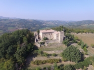 CASTELLO DEL XII SECOLO COMPLETAMENTE RESTAURATO