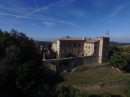 CASTELLO DEL XII SECOLO COMPLETAMENTE RESTAURATO