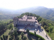 CASTELLO DEL XII SECOLO COMPLETAMENTE RESTAURATO