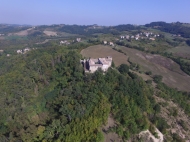 CASTELLO DEL XII SECOLO COMPLETAMENTE RESTAURATO