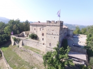 CASTELLO DEL XII SECOLO COMPLETAMENTE RESTAURATO