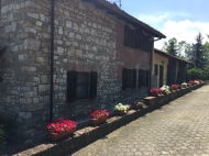 CASALE IN SASSO CON PISCINA