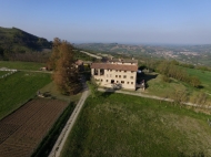 ESCLUSIVA ED UNICA TENUTA IN ALTA VAL TIDONE