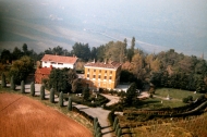 DOMINANTE RESIDENZA IN ALTA VAL LURETTA