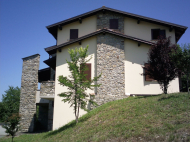 VILLA INDIPENDENTE IN VAL TREBBIA