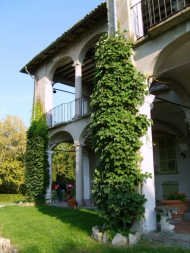 COMPLESSO STORICO RESIDENZIALE AD AGAZZANO
