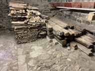 CASALE DI FINE '800 INTERAMENTE IN SASSO A BETTOLA