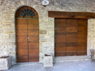 CASALE DI FINE '800 INTERAMENTE IN SASSO A BETTOLA