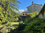 CASALE DI FINE '800 INTERAMENTE IN SASSO A BETTOLA