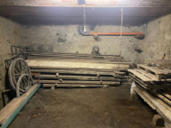 CASALE DI FINE '800 INTERAMENTE IN SASSO A BETTOLA