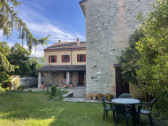 CASALE DI FINE '800 INTERAMENTE IN SASSO A BETTOLA