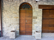 CASALE DI FINE '800 INTERAMENTE IN SASSO A BETTOLA