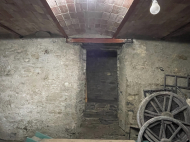 CASALE DI FINE '800 INTERAMENTE IN SASSO A BETTOLA