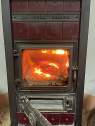 CASALE DI FINE '800 INTERAMENTE IN SASSO A BETTOLA